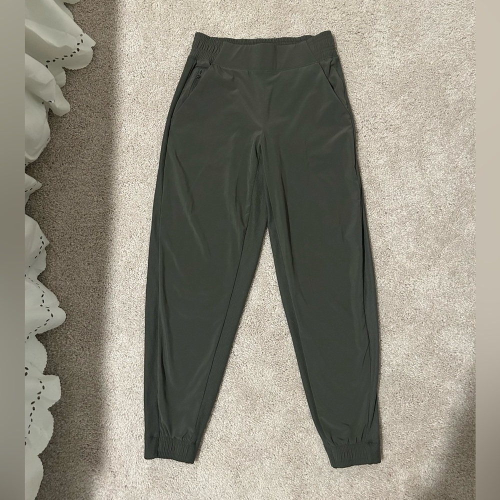 Athlete Brooklyn Jogger